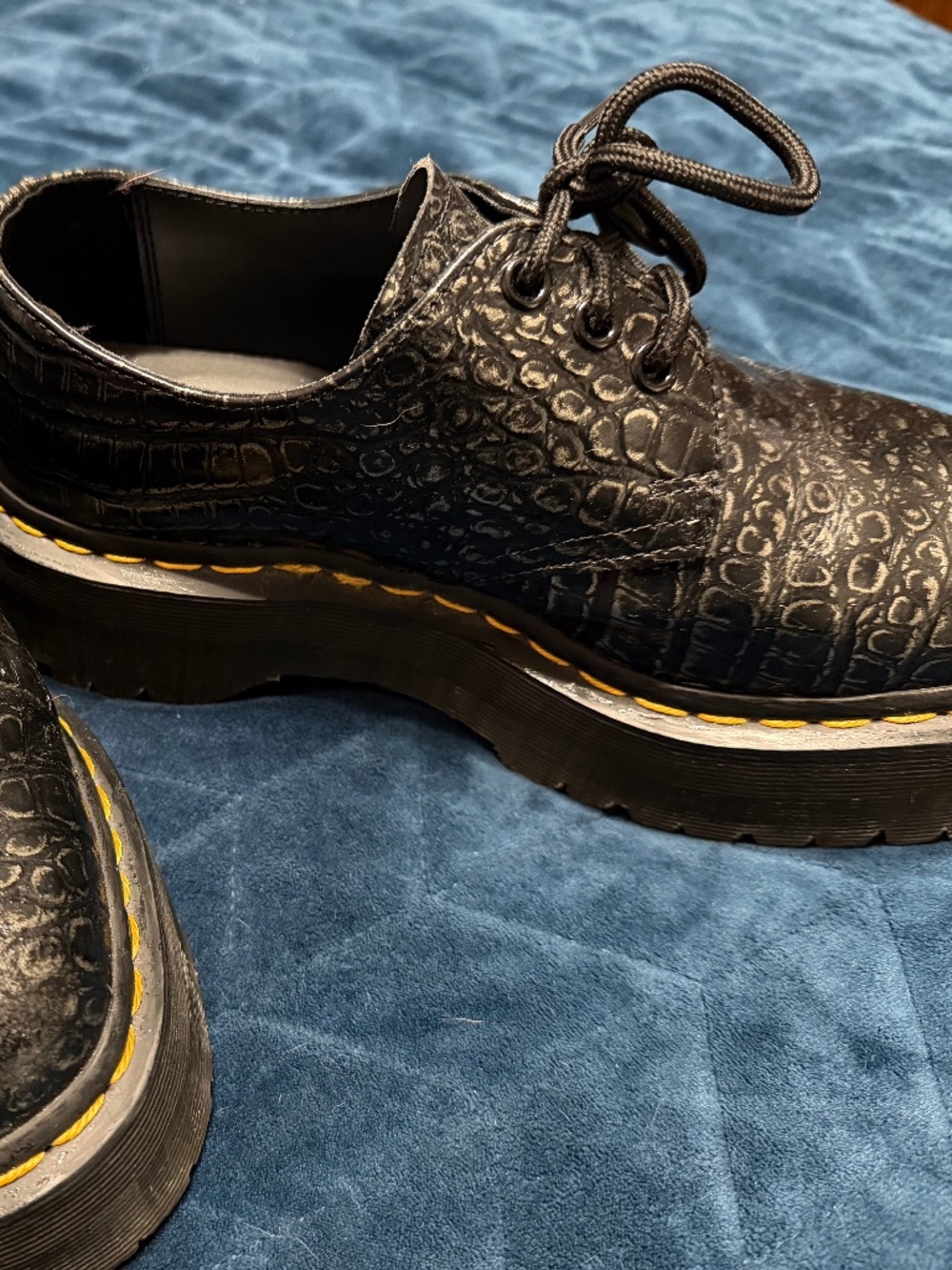 Dr Marten Airwave Oxford black texture print Women's size 7